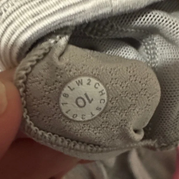 Lululemon Free to Be Wild Sports Bra size 10 - Picture 4 of 4